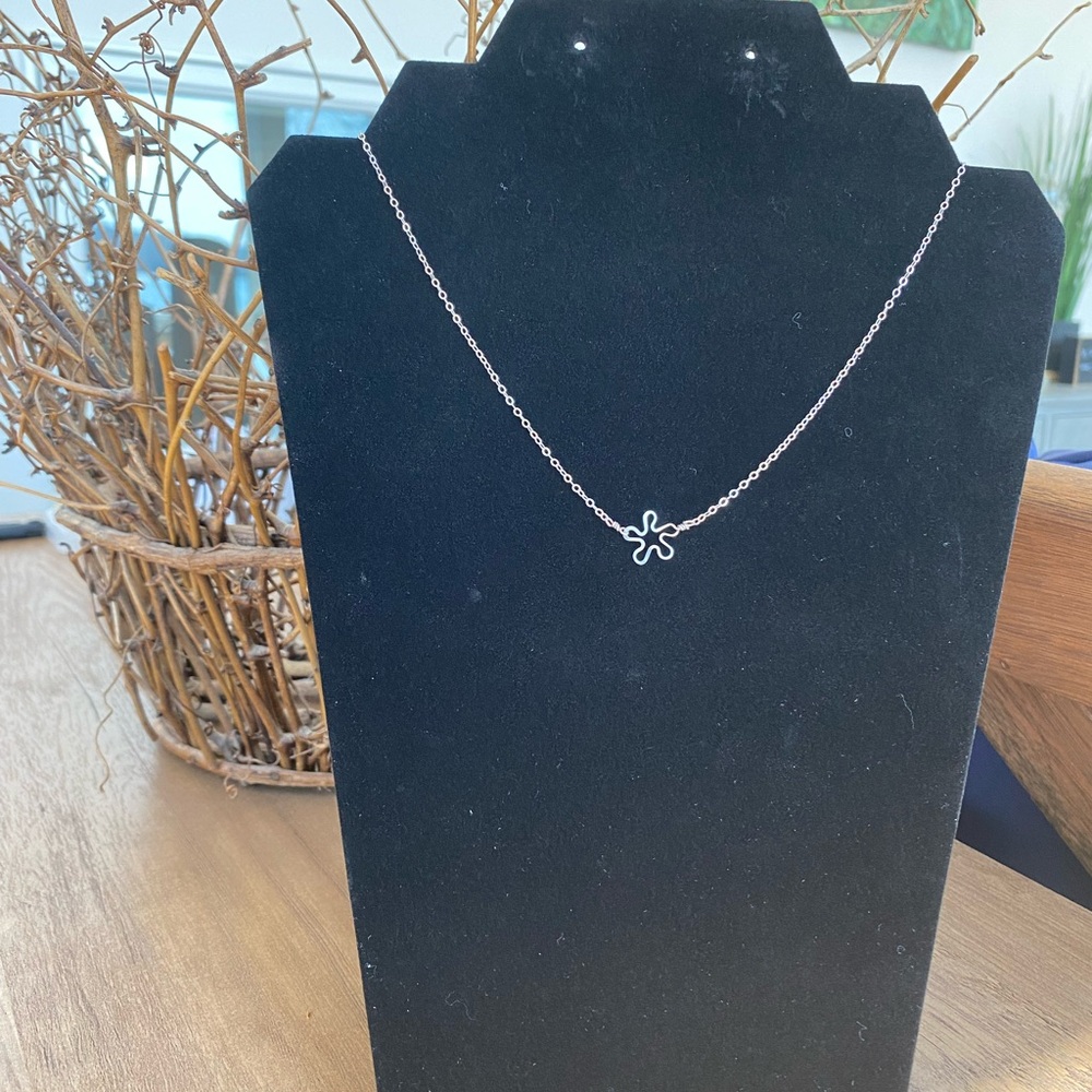 Silver (925) Necklace with flower